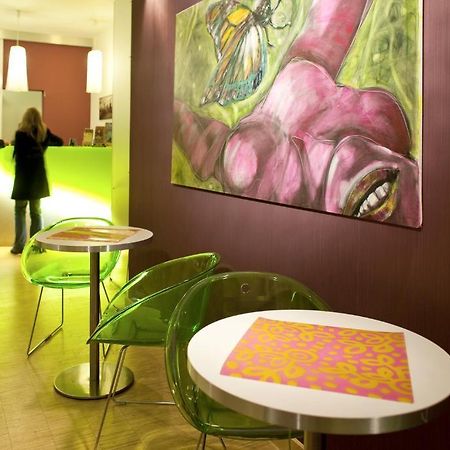 Dahlia Inn Prague Luaran gambar