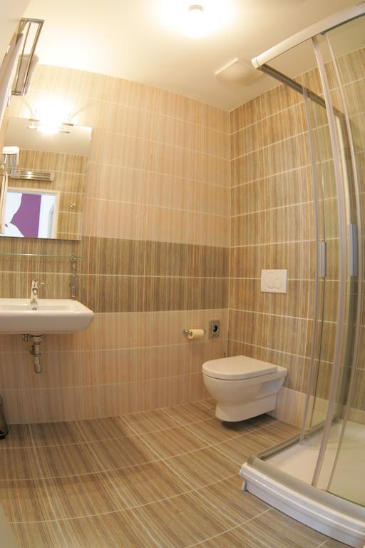 Dahlia Inn Prague Luaran gambar
